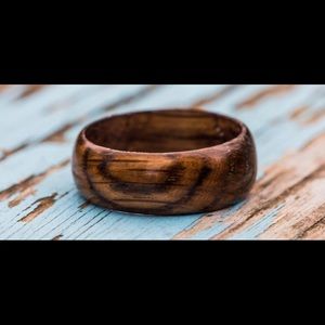 Whiskey Barrel Wedding ring size 11
